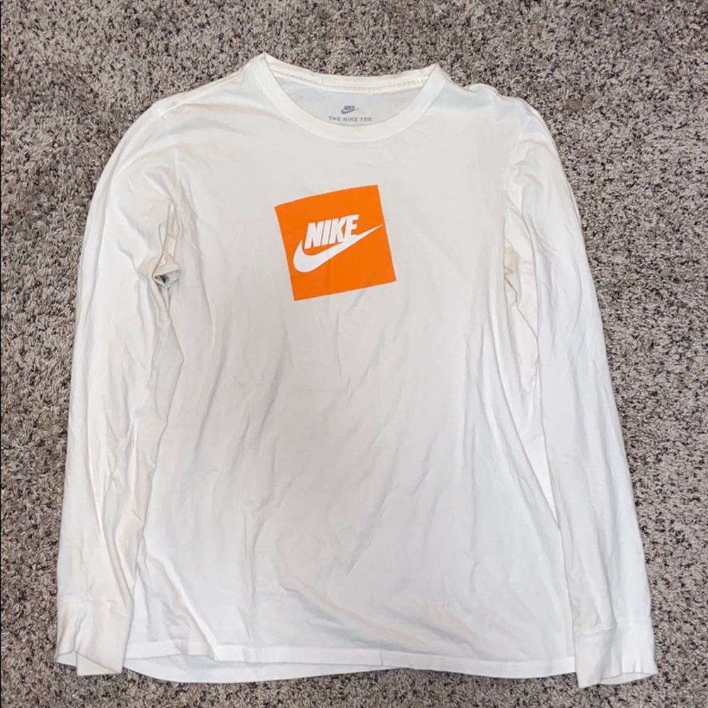Long sleeve T shirt